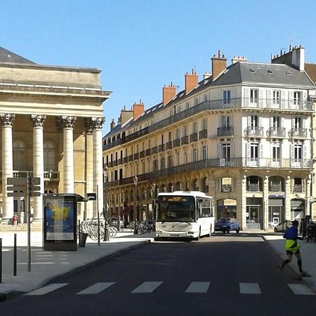 Theatre 12 - Dijon Hyper Centre Appartement T2 Face Musee, Monuments Et Restaurants Exterior foto